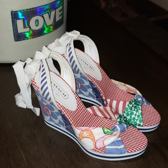 New Coach Tammie Story Patch Laceup Wedge Pump 7 - Picture 1 of 9